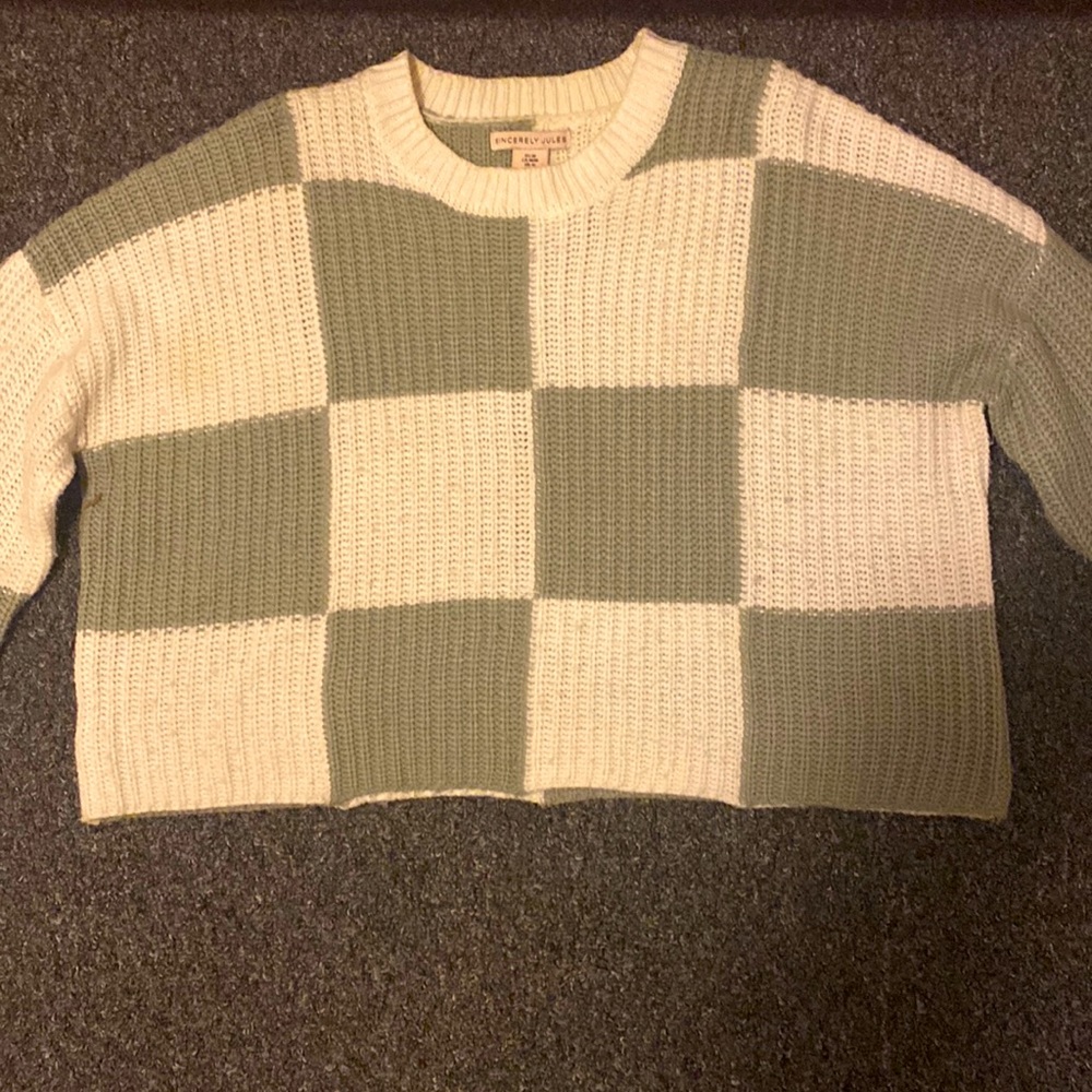 Oversized and cropped knit hoodie from Sincerely Jules